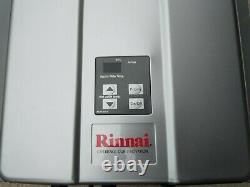 Rinnai Indoor Tankless Hot Water Heater RL94IN/Natural Gas. 9.4 GPM. Dents